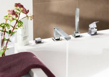 Cмеситель для ванны GROHE Eurocube 19897000. Фото
