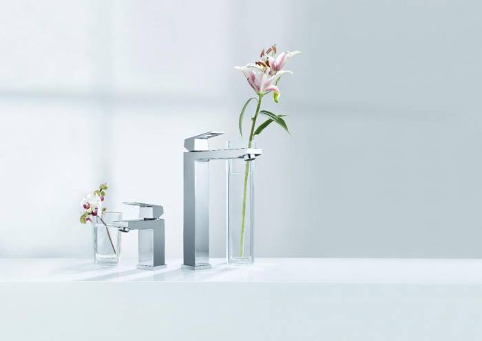 Смеситель для раковины Grohe Eurocube 23127000. Фото