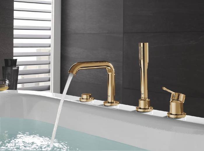 GROHE 19578GL1 Essence+ Смеситель для ванны на 4 отверстия. Фото